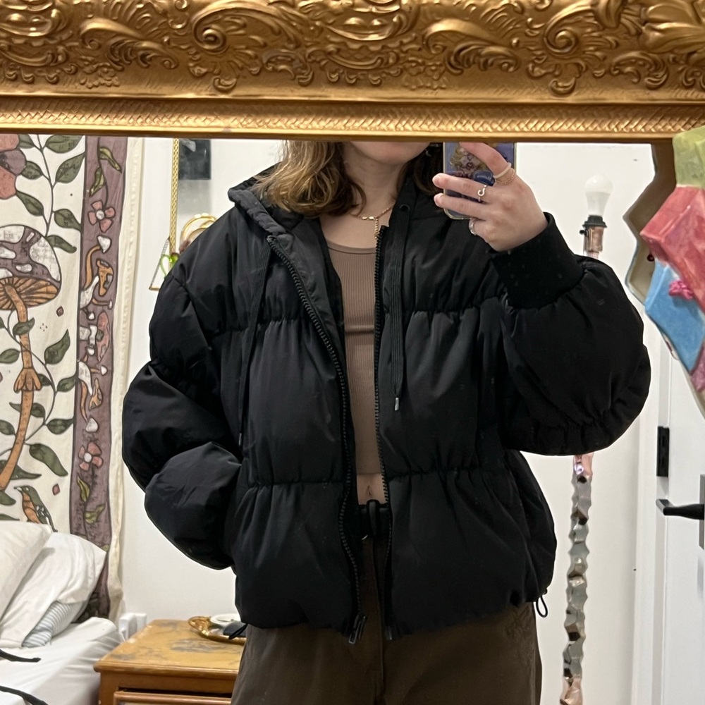 Women's Cropped Black Puffer Jacket